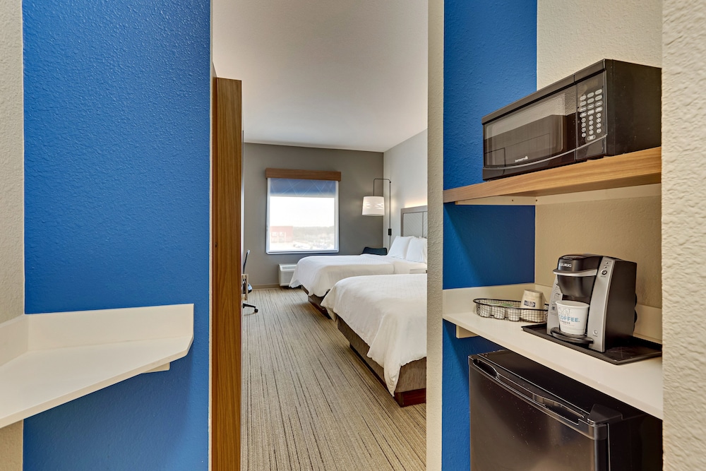 Holiday Inn Express Hotel & Suites Weatherford by IHG - photo 15