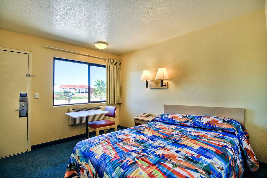Motel6 Nogales AZ Mariposa Road - photo 22