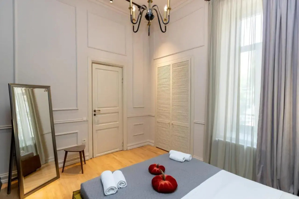 Stylish 3BR House with balcony