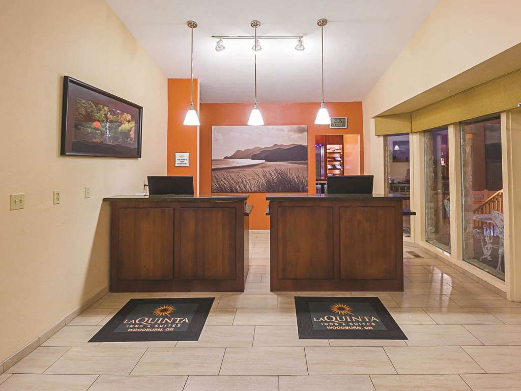 La Quinta Inn & Suites by Wyndham Woodburn - photo 7