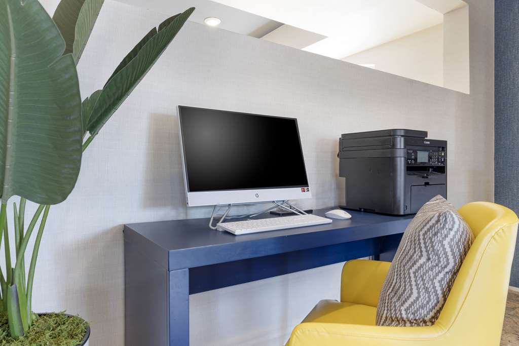 Comfort Suites Oceanside Camp Pendleton Area - photo 52