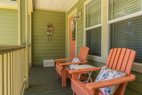 Whale Hello There by Oak Island Accommodations - photo 13
