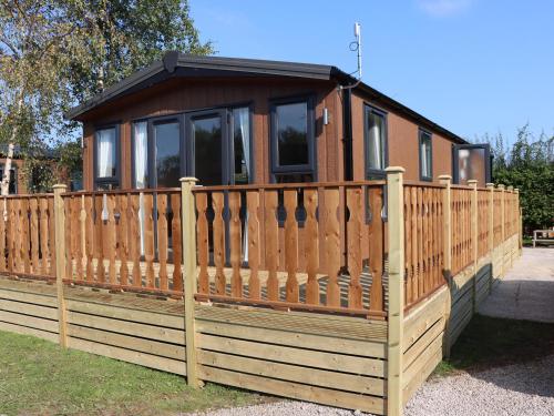 Hawthorn Lodge — 4-Star Luxury Hotel in Carnforth, United Kingdom