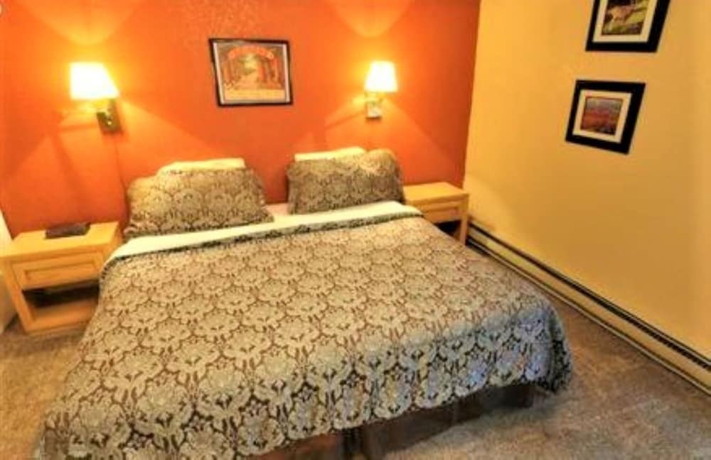 Pinecliff Village Resort - photo 13