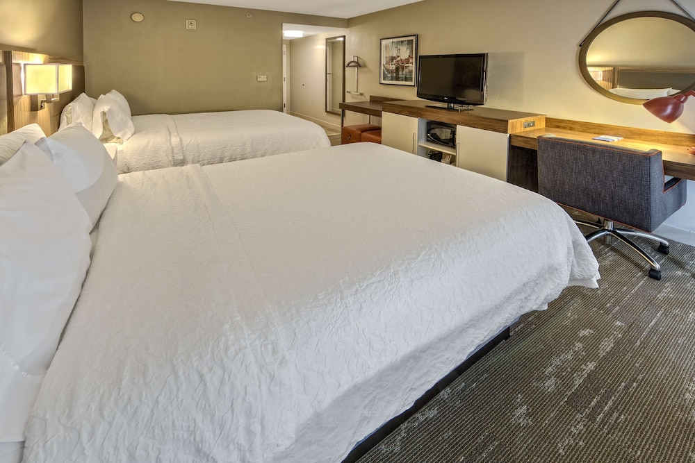 Hampton Inn & Suites Fort Myers Estero FGCU - photo 21