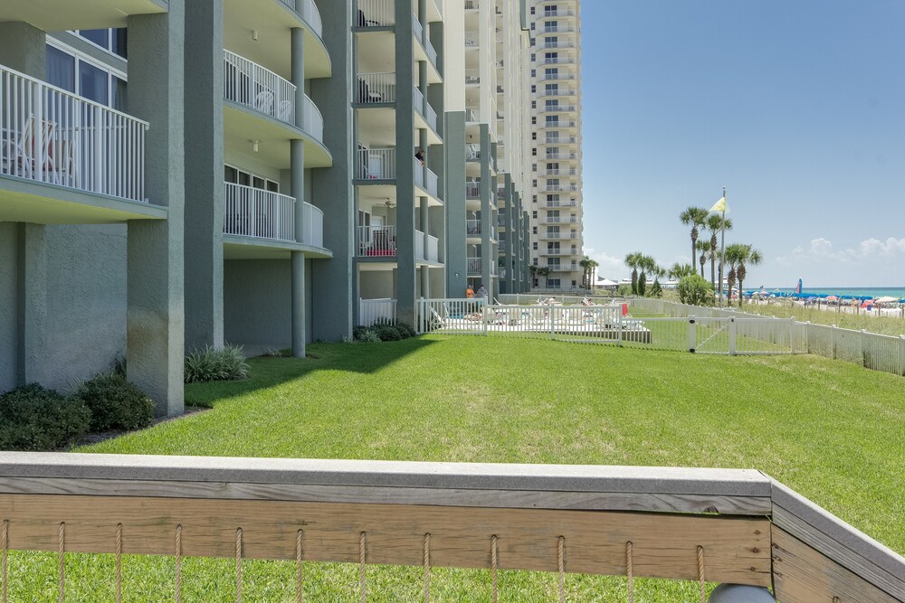 Long Beach 4 1007E 556192 by RedAwning - photo 10