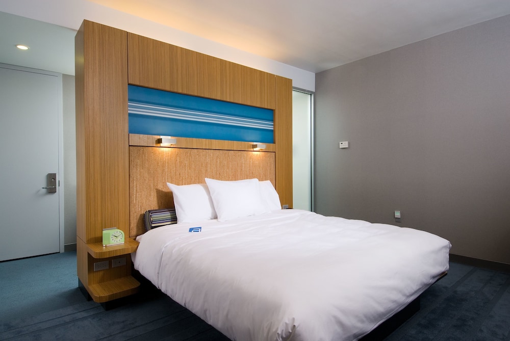 Aloft Portland Airport at Cascade Station - photo 9