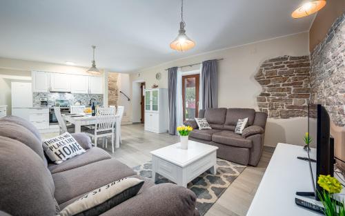 Holiday home Angelina — 4-Star Luxury Hotel in Pazin, Croatia