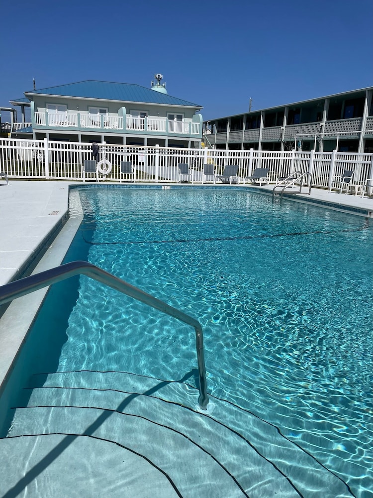 Buccaneer Inn - photo 89
