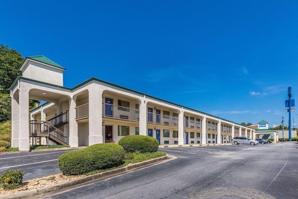 Rodeway Inn and Suites Macon - photo 18