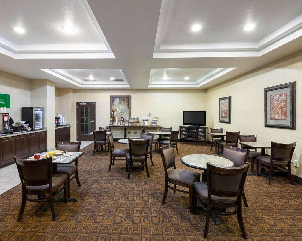 Comfort Inn & Suites Regional Medical Center - photo 29