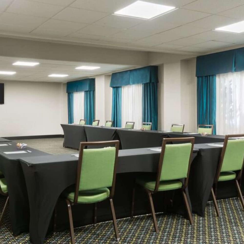 Hampton Inn Atlanta Perimeter Center - photo 30