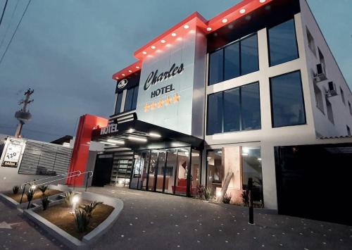 Charles Hotel — hotel in Porto Ferreira