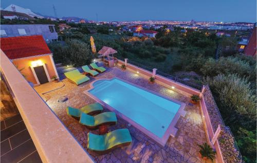 Six Bedroom Holiday Home In Kastel Sucurac With Sea View — 4-Star Luxury Hotel in Kastel Sucurac, Croatia