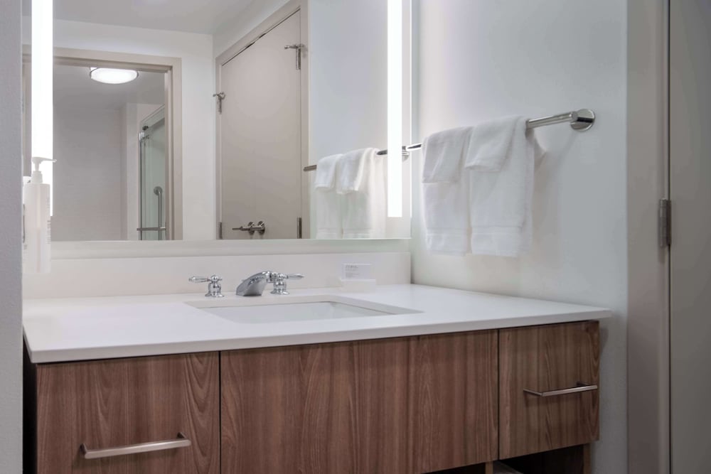 Homewood Suites by Hilton Davidson - photo 36