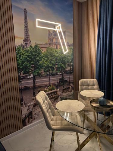 Apartament Paris — 4-Star Luxury Hotel in Uniejow, Poland