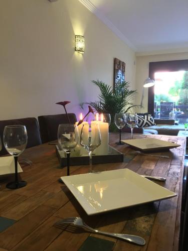 Appartement cosy avec piscine & plage à 5 min à pied — 4-Star Luxury Hotel in Estepona, Spain