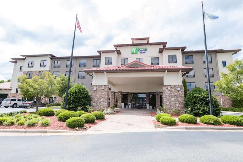 Holiday Inn Express Suites Lexington NwVineyard - photo 72