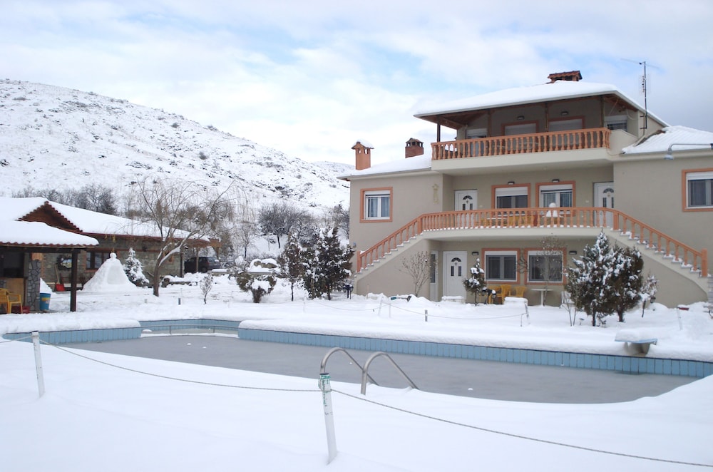 Villa Platythea — 4-Star Luxury Hotel in Platy, Greece