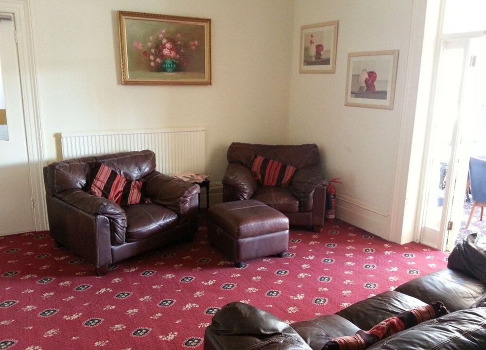 The Westfield — Sandown — photo 2