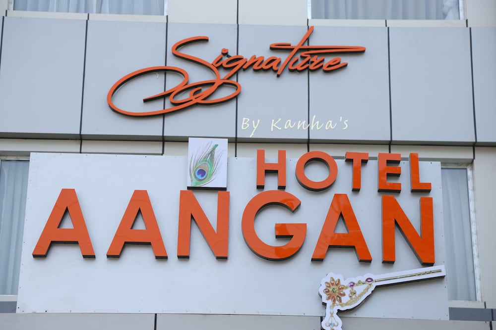 Hotel Aangan - carbon neutral hotel in Jaipur