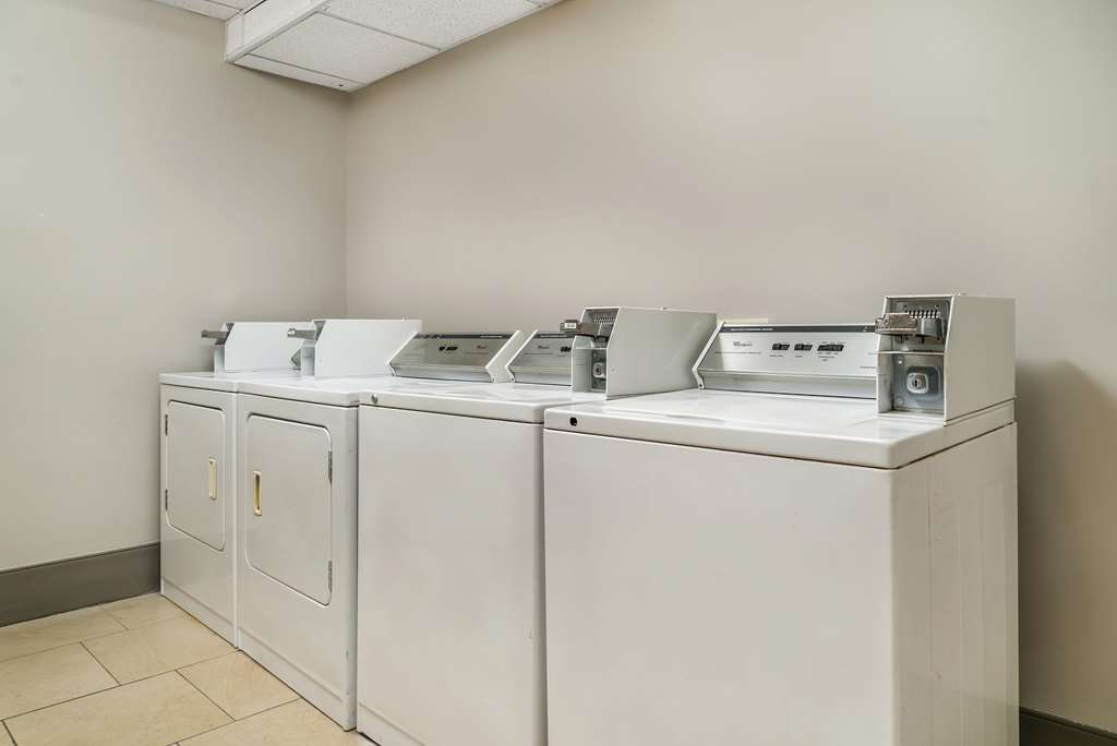 Country Inn & Suites by Radisson Rossford Toledo South - photo 46