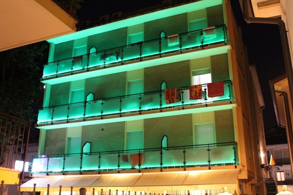 Hotel Astra - last minute hotel in Cattolica
