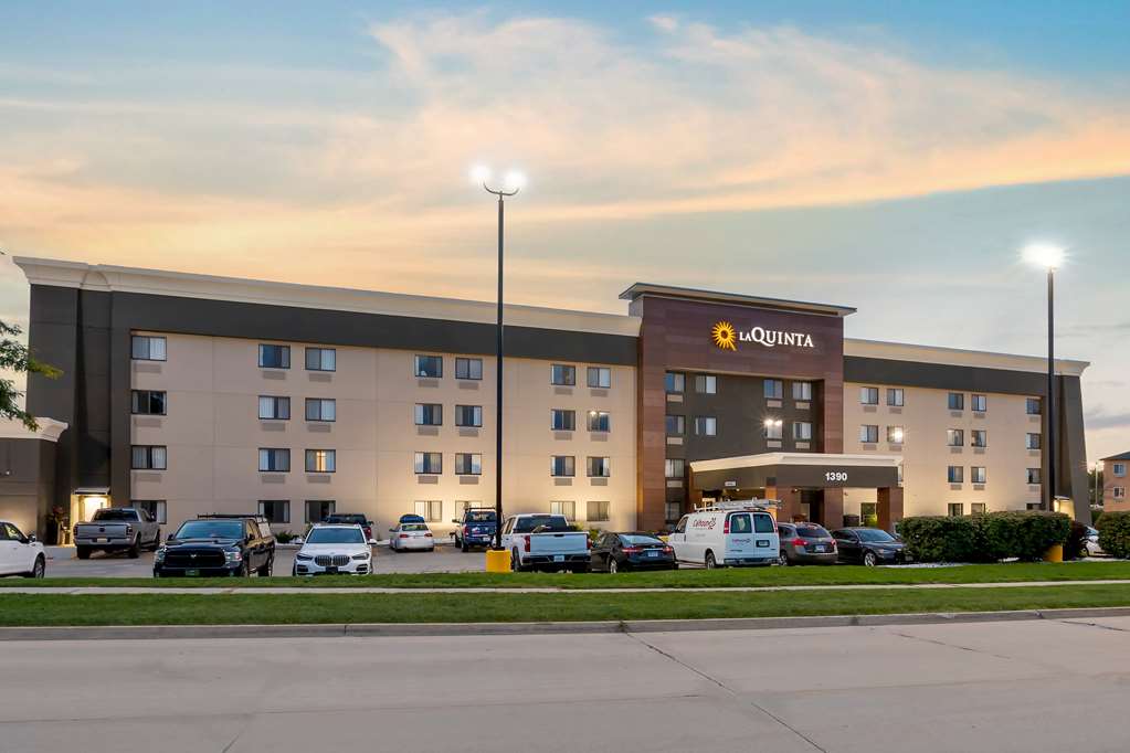 La Quinta Inn & Suites by Wyndham Des Moines West Clive - photo 6