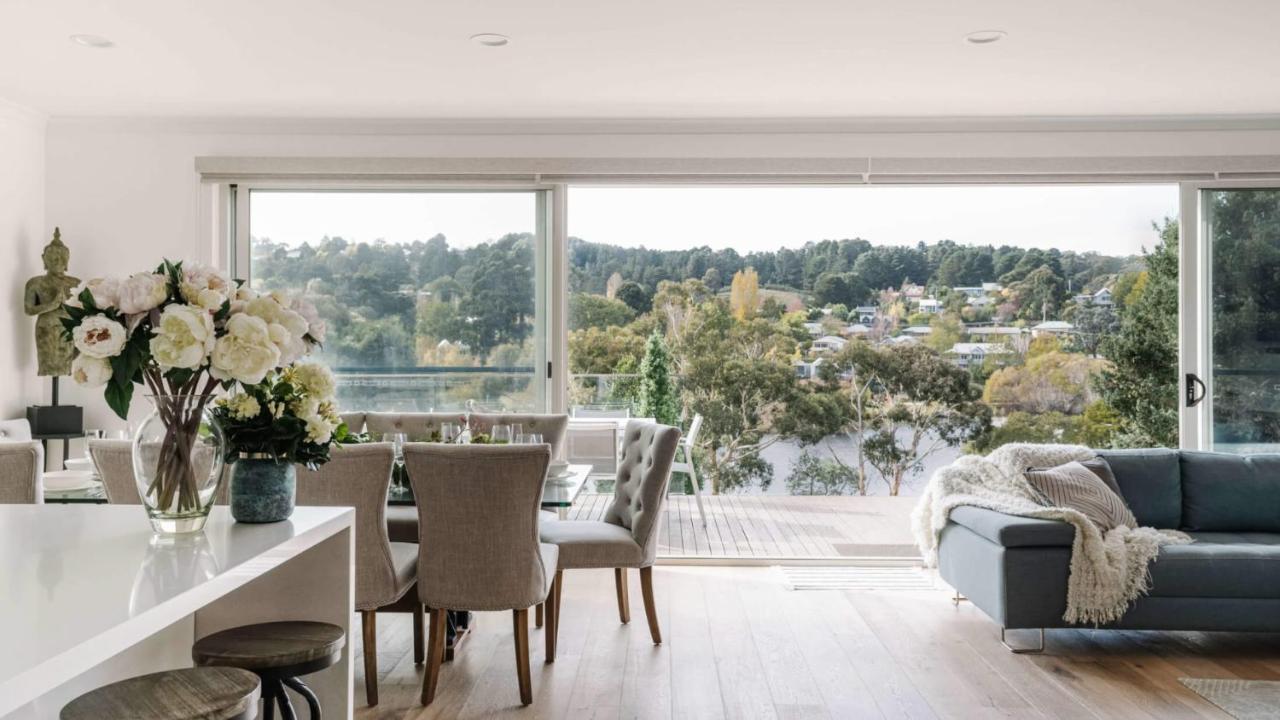 Province Lake House — 4-Star Luxury Hotel in Daylesford, Australia