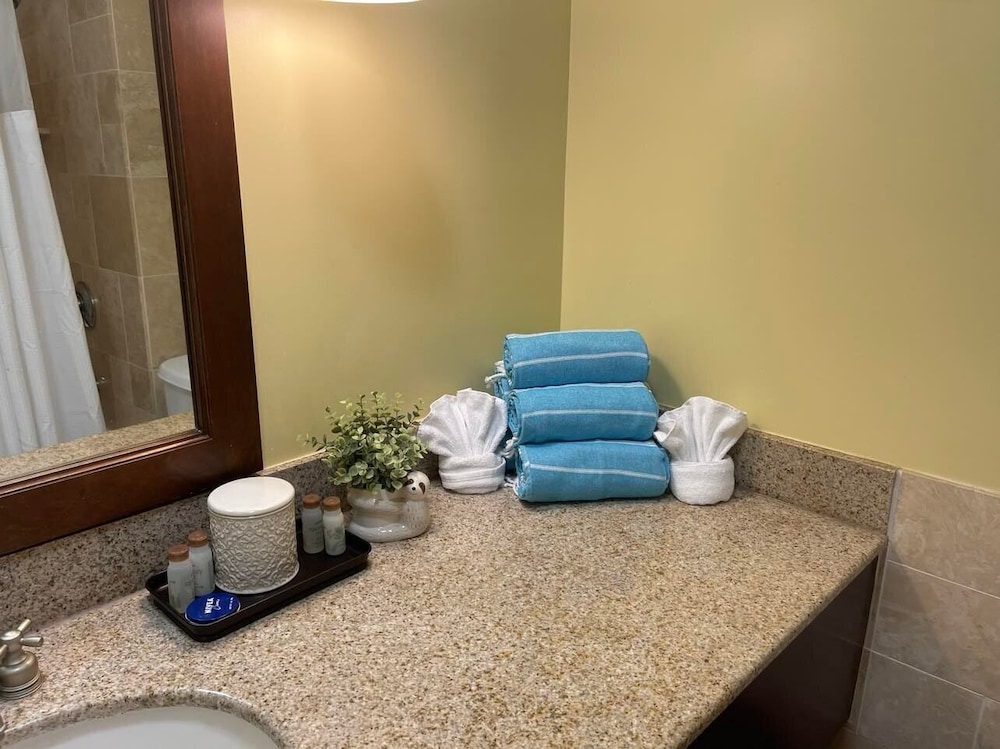 2417 at Lihue Oceanfront Resort - photo 9