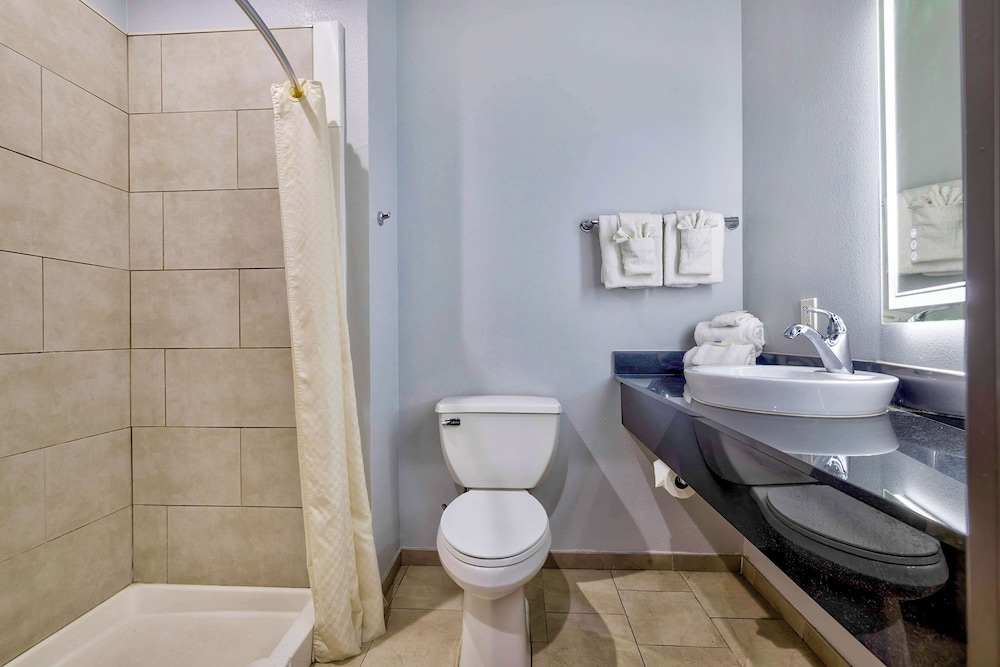 Studio 6 Suites Texas City Tx I 45 South - photo 27