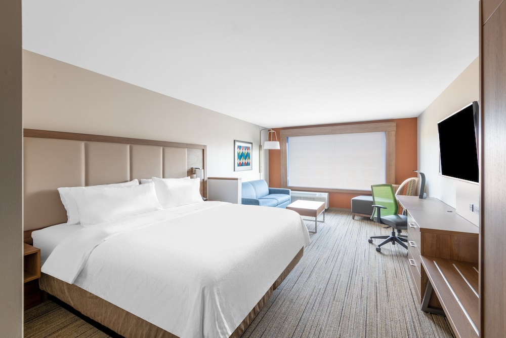 Holiday Inn Express & Suites Phoenix Airport North by IHG - photo 54