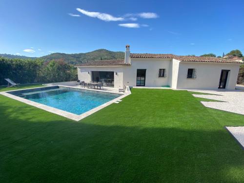 Villa Co Te Soleil — 4-Star Luxury Hotel in Auribeau-Sur-Siagne, France