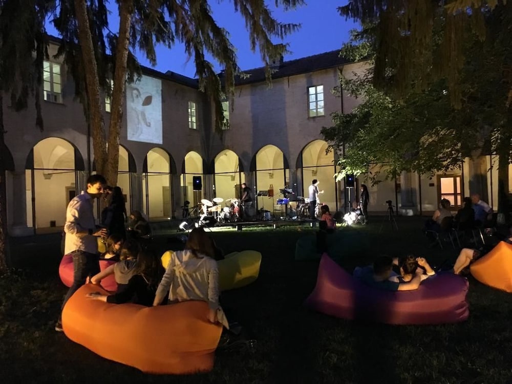 Il Chiostro Hostel and Hotel - carbon neutral hotel in Alessandria