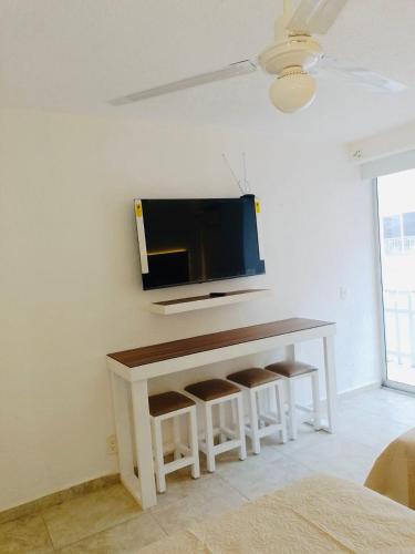 Acapulco suites Y condominio Mediterrane — 4-Star Luxury Hotel in Acapulco De Juarez, Mexico