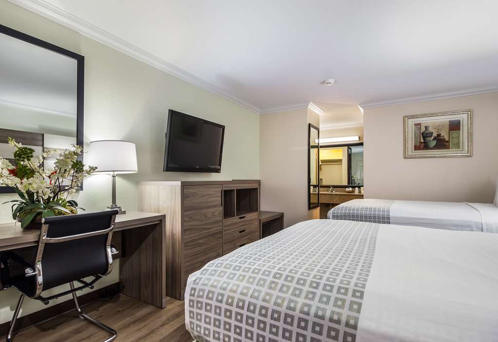Americas Best Value Inn Columbus TX - photo 5