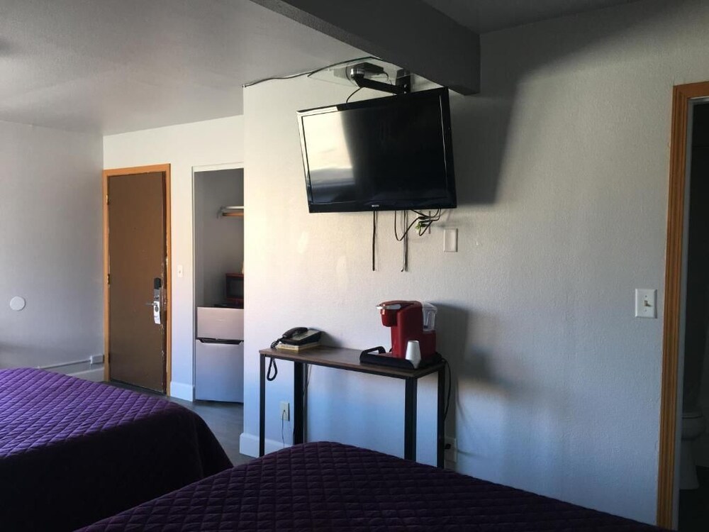 Aircrest Motel - photo 11