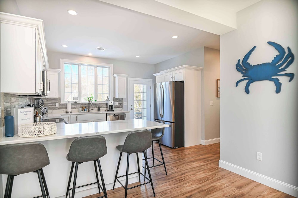 Maritime Meadows Charming Resort style Home - photo 14