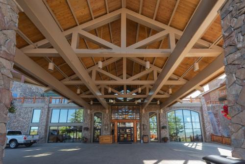 Westgate Park City Top Floor Superior Ski In Ski Out Studio Pool Spa Gym - photo 2