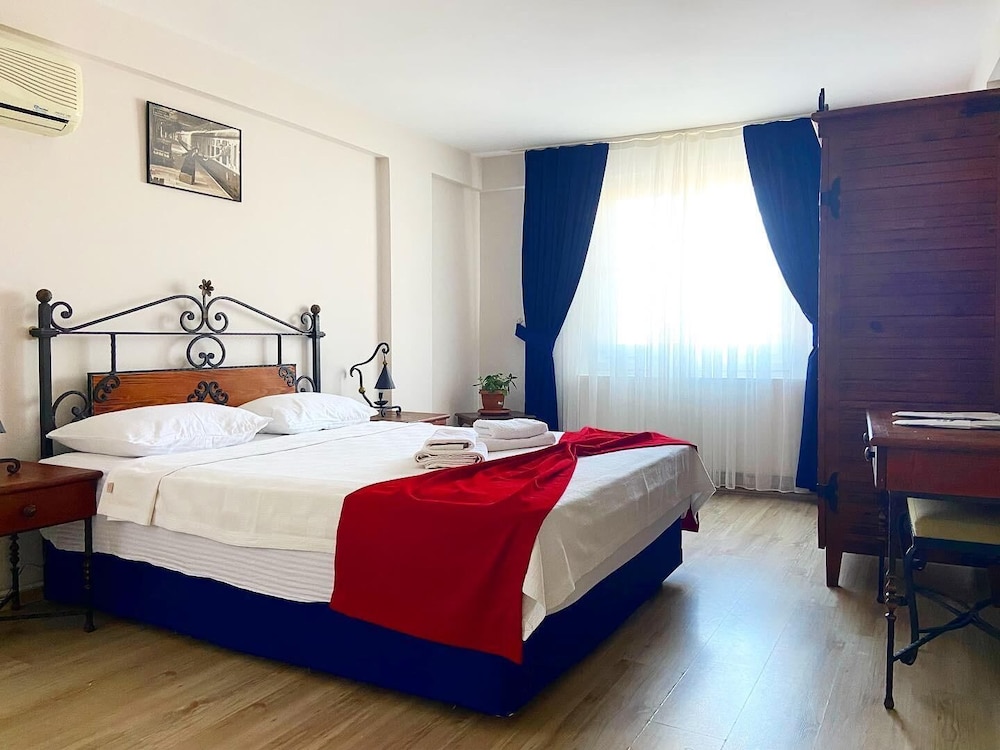 Naz Otel in Foca, Turkey