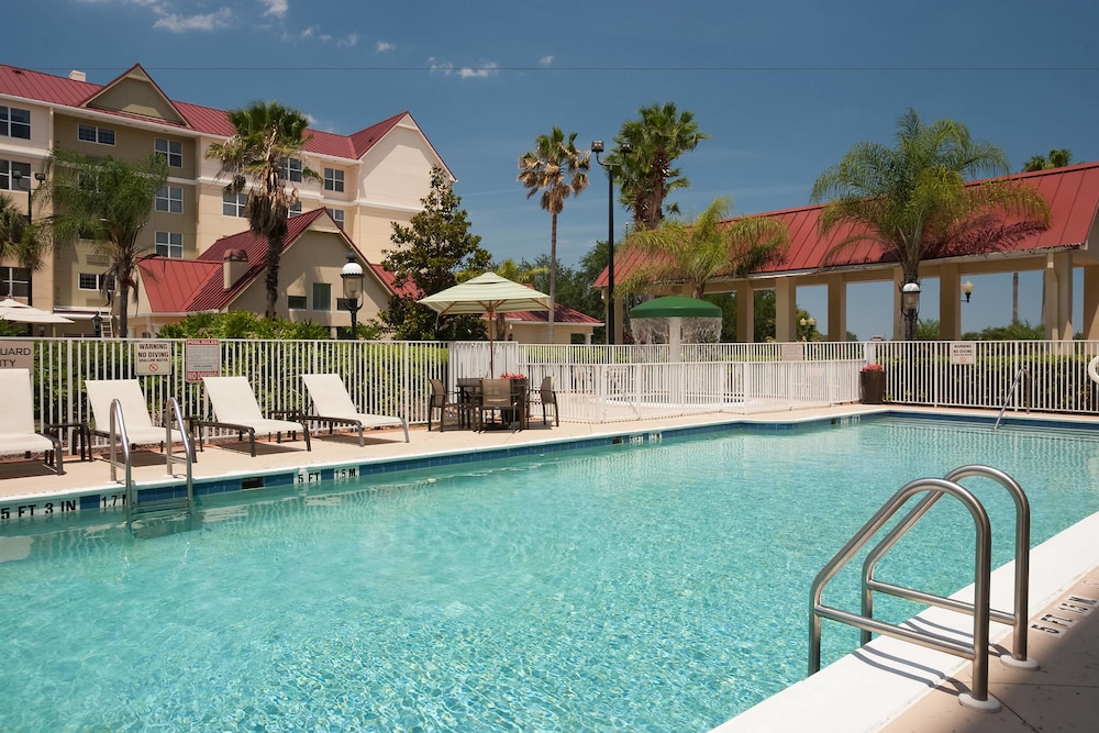 SpringHill Suites by Marriott Convention Center I drive - photo 2