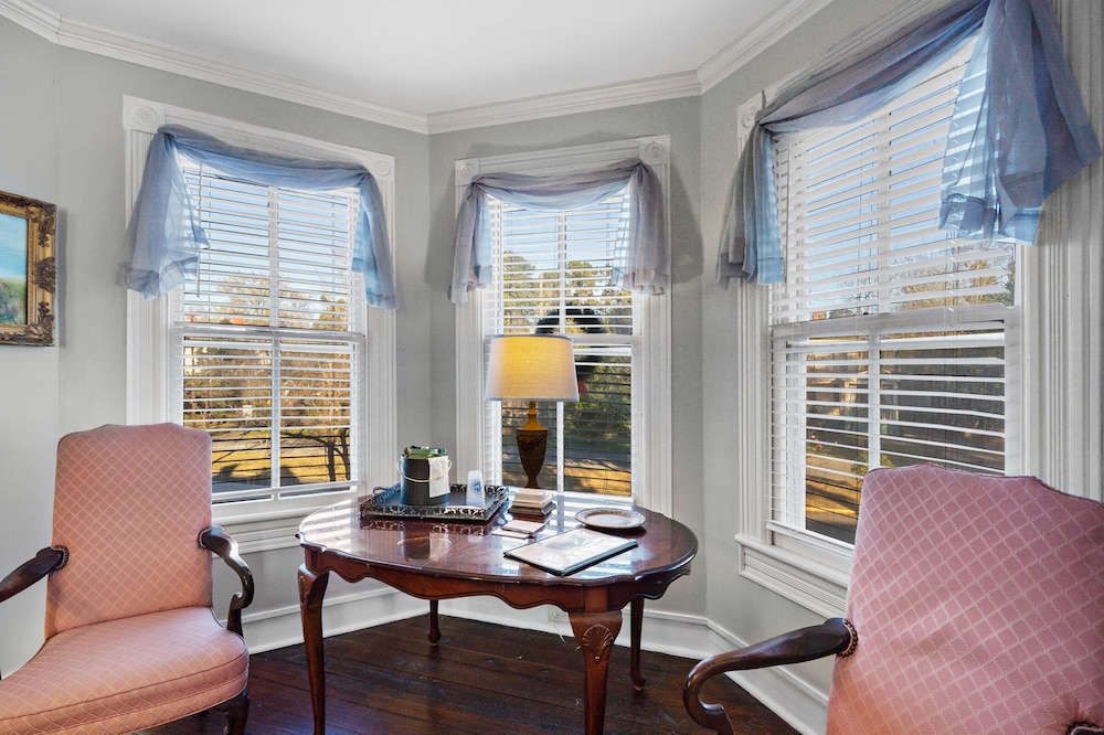 The Inn on North Jefferson - photo 17