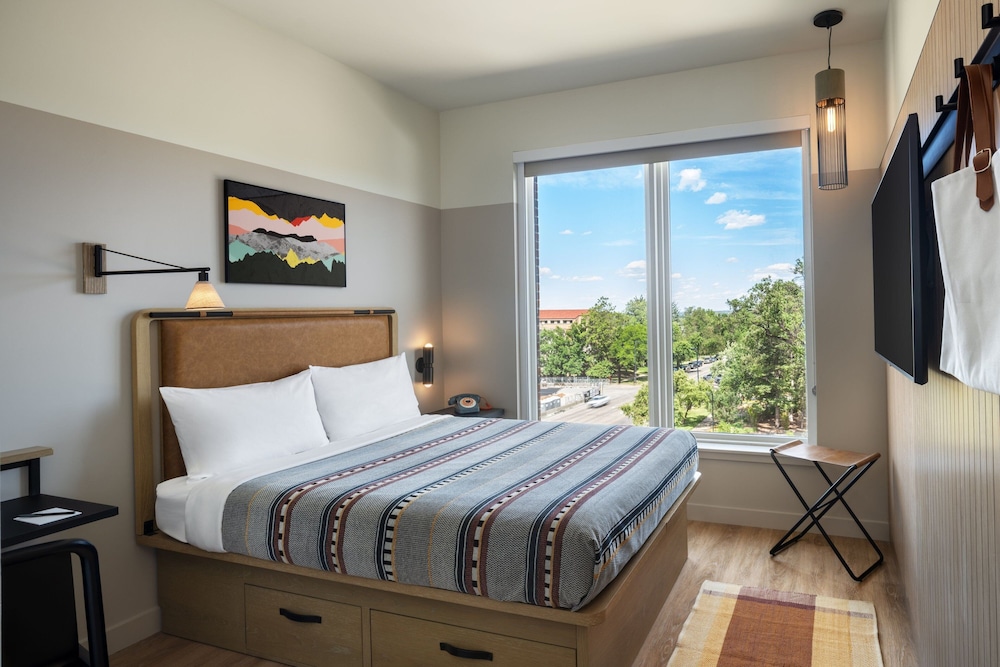 Moxy Boulder University - photo 11
