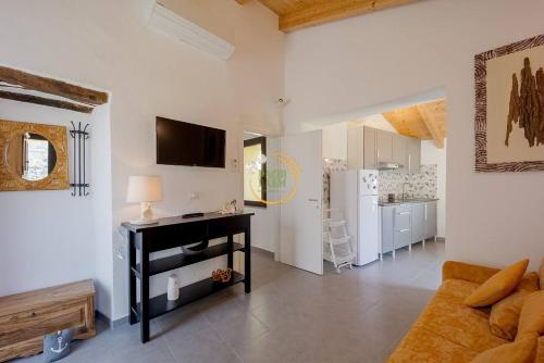Appartamento Ninì Dachi Farm — 4-Star Luxury Hotel in Andora, Italy