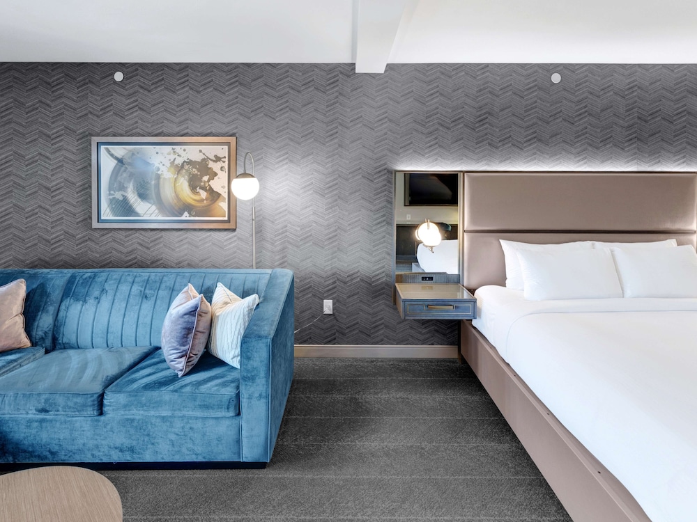 Tulsa Club Hotel Curio Collection by Hilton - photo 32