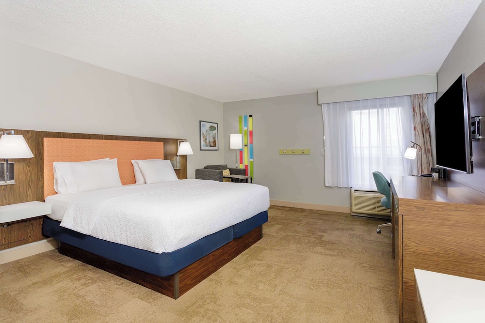 Hampton Inn Jacksonville Downtown I 95 - photo 10