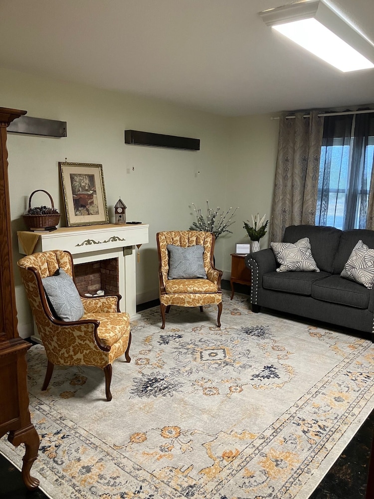 Prairie Rose Inn - photo 17