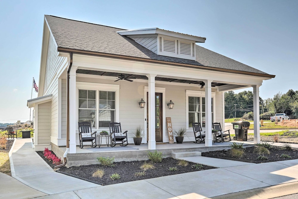 Stunning Lakefront Retreat With Dock Access — Greenwood