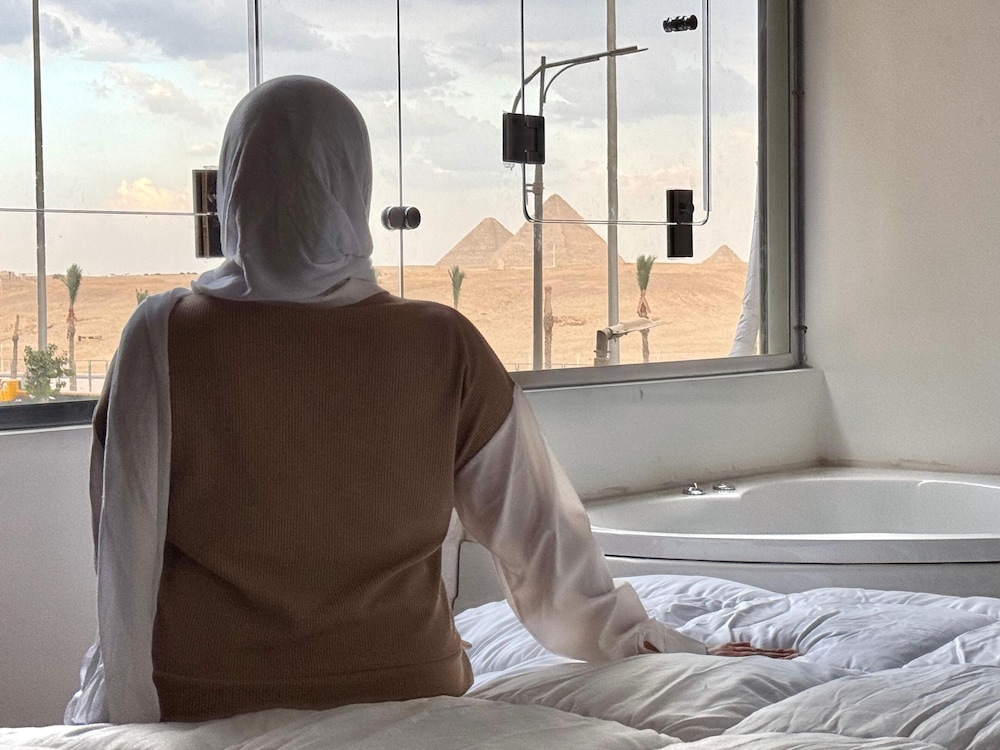 New White Pyramids Inn in Cairo, Egypt