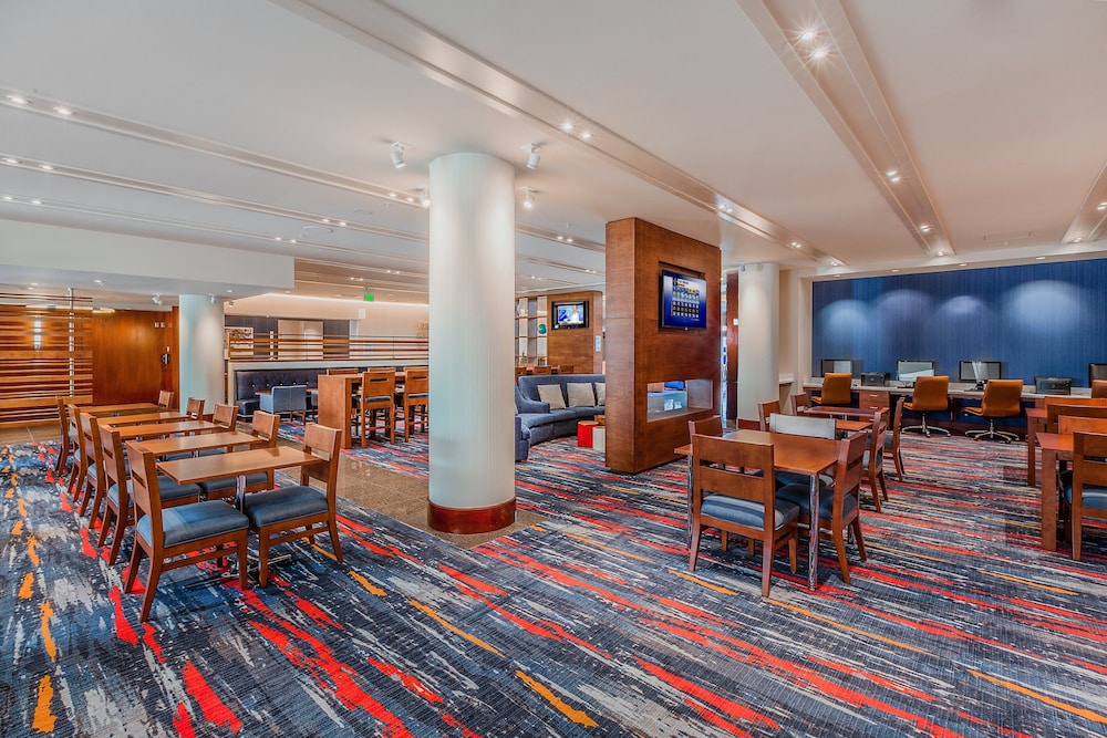 Holiday Inn Express and Suites Fisherman's Wharf by IHG - photo 35